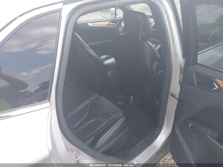 2015 Lincoln Mkc VIN: 5LMCJ2A99FUJ05021 Lot: 45563431