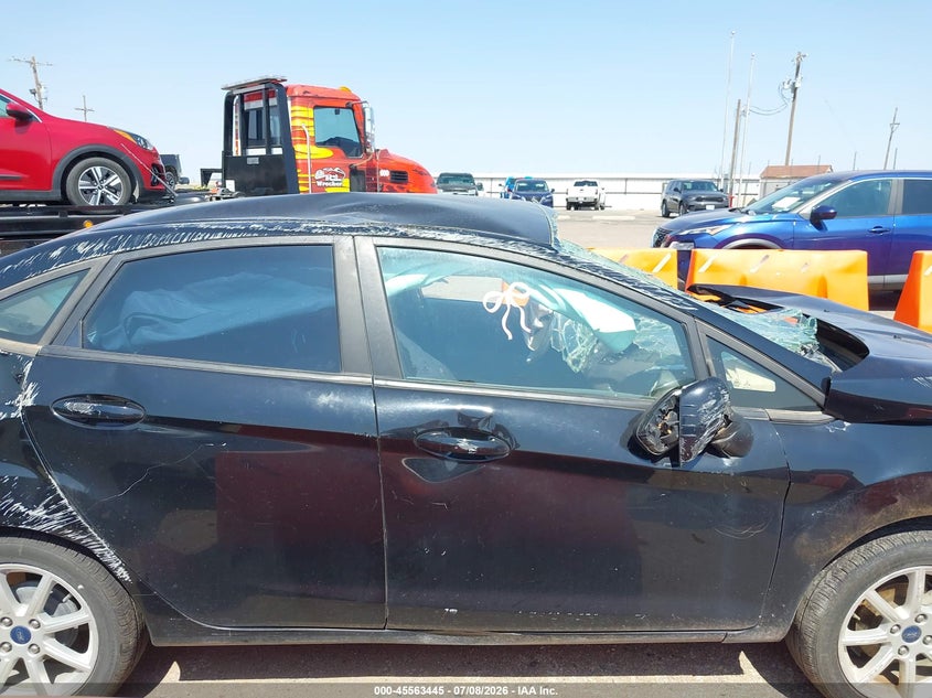 VIN: 3FADP4BJ4HM157751 2017 FORD FIESTA SE