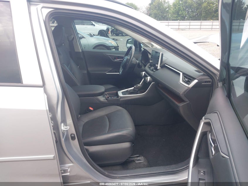 2021 TOYOTA RAV4 HYBRID auction photo 5