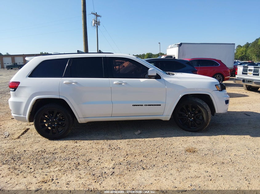 Фото 14 - JEEP GRAND CHEROKEE
