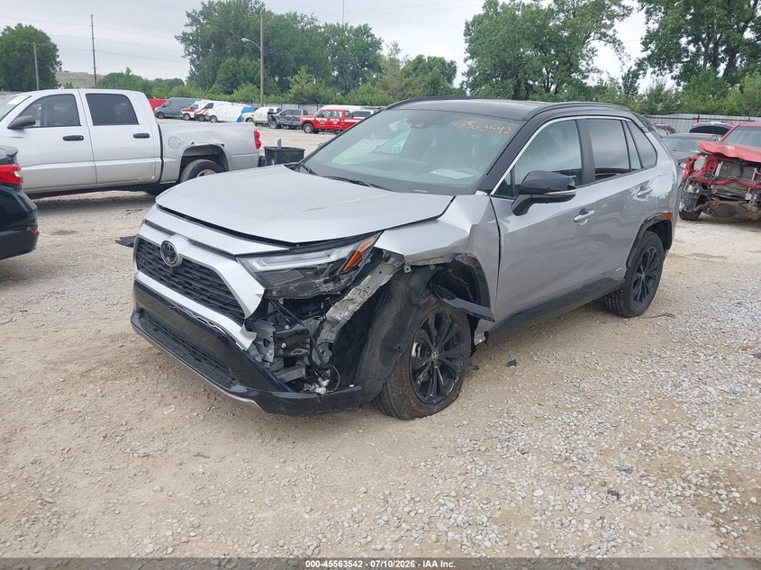 2025 Toyota RAV 4, Front End, IAAI, VIN 4T3E6RFVXSU185698 — photo 2