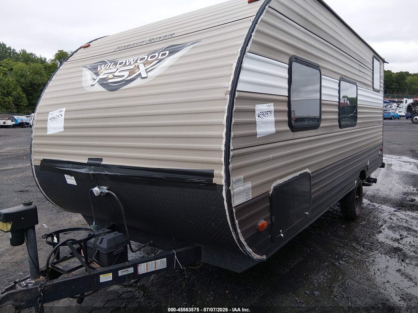 2019 FOREST RIVER WILDWOOD auction photo 2