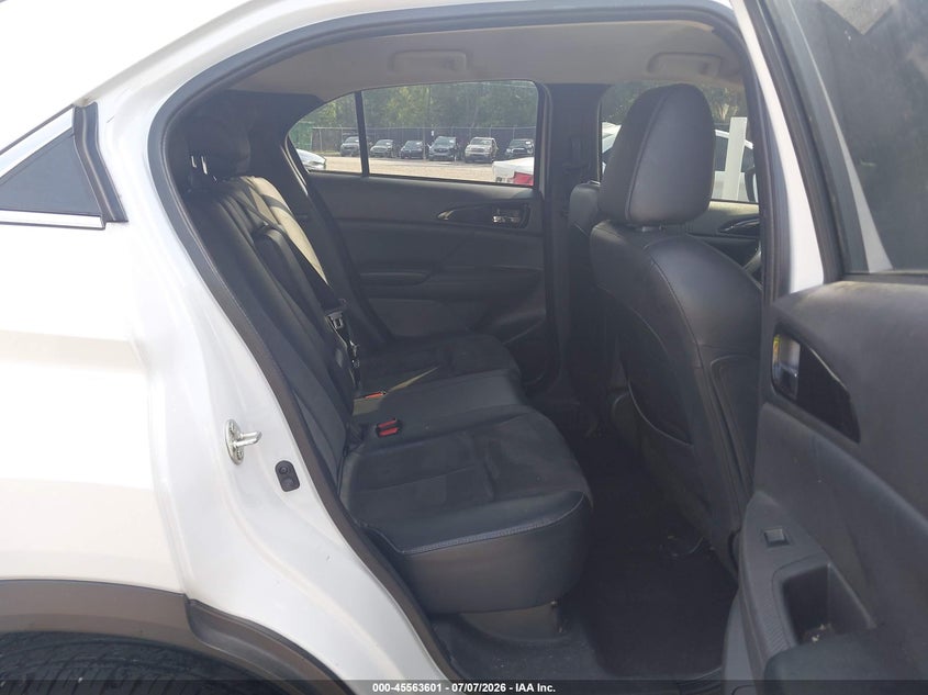2023 MITSUBISHI ECLIPSE CROSS auction photo 8