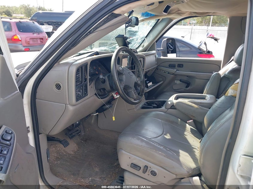 2004 CHEVROLET SILVERADO 2500HD auction photo 5