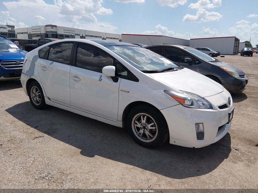 2010 TOYOTA PRIUS III