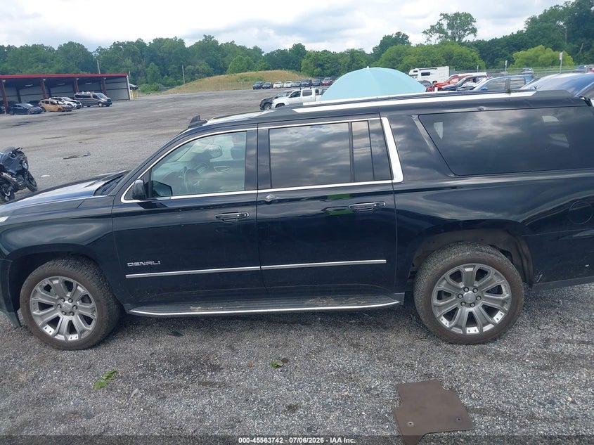 2018 GMC Yukon Xl Denali VIN: 1GKS2HKJ6JR267961 Lot: 45563742