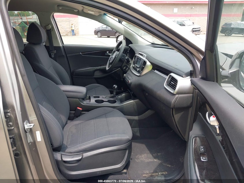 2018 KIA SORENTO auction photo 5