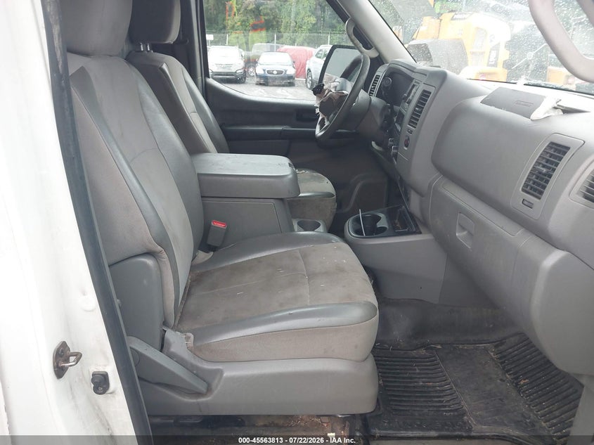 2014 NISSAN NV CARGO NV2500 HD auction photo 5