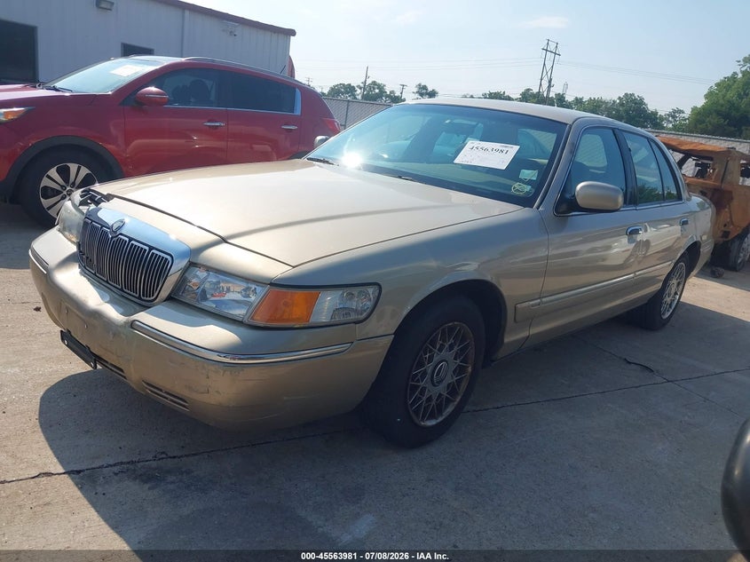 2MEFM74W1YX714916 2000 Mercury Grand Marquis Gs photo 1