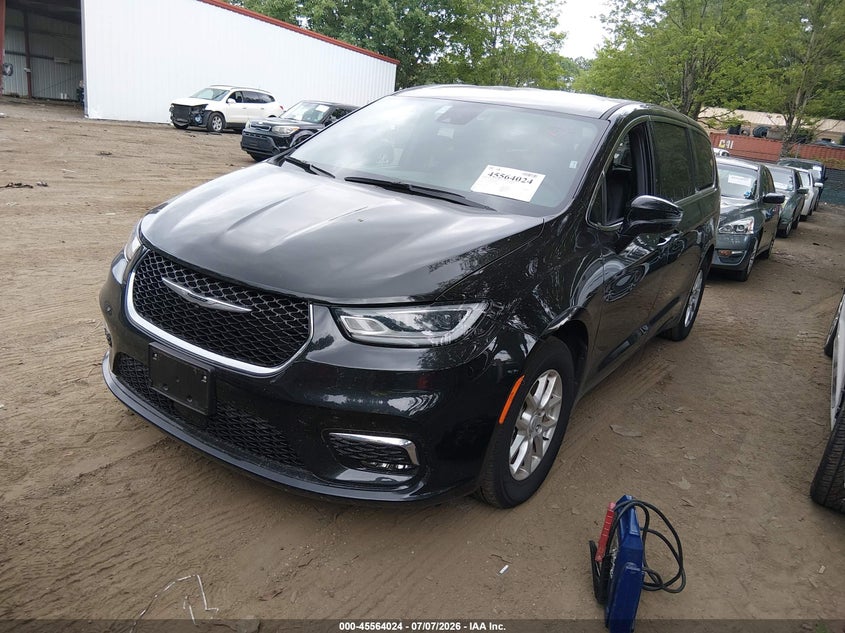 2025 Chrysler Pacifica, Right Rear, IAAI, VIN 2C4RC1BG0SR585878 — photo 2