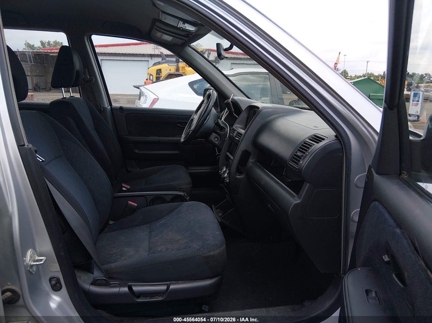 2005 HONDA CR-V auction photo 5