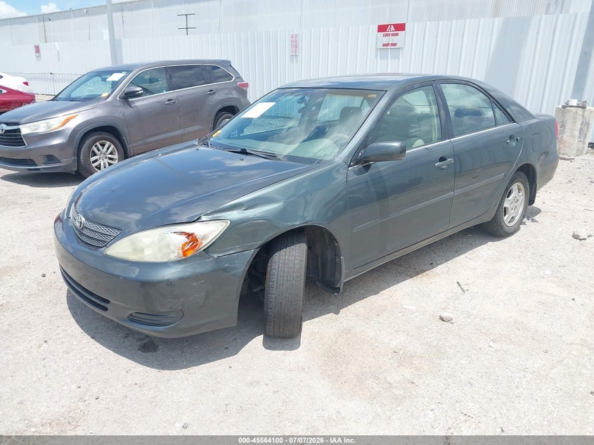 2003 Toyota Camry, Front End, IAAI, VIN 4T1BF32K93U560907 — photo 2