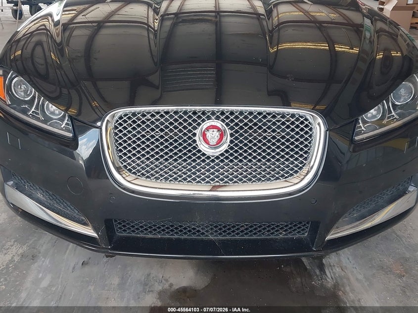 2015 Jaguar Xf 2.0T Premium VIN: SAJWA0FS5FPU50325 Lot: 45564103