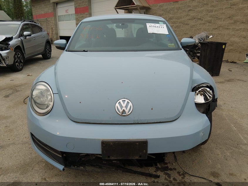 2012 Volkswagen Beetle 2.5L VIN: 3VWJP7ATXCM601075 Lot: 45564111