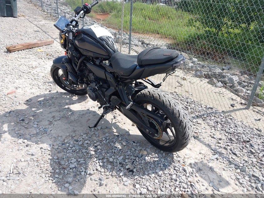 2025 YAMAHA MTN690 auction photo 3