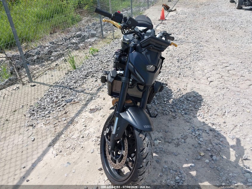 2025 YAMAHA MTN690 auction photo 5