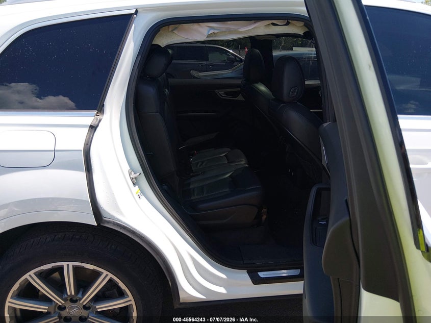 AUDI Q7 - zdjęcie 8
