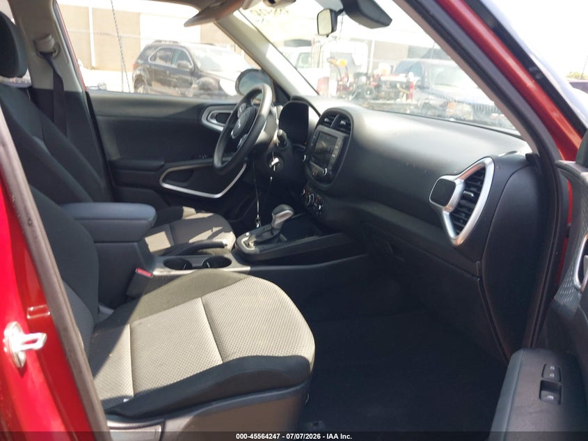 2023 KIA SOUL auction photo 5