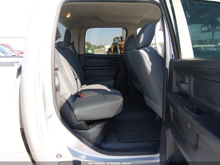 2016 RAM 1500 auction photo 8