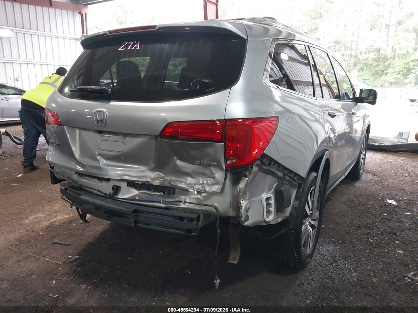 2018 HONDA PILOT auction photo 4