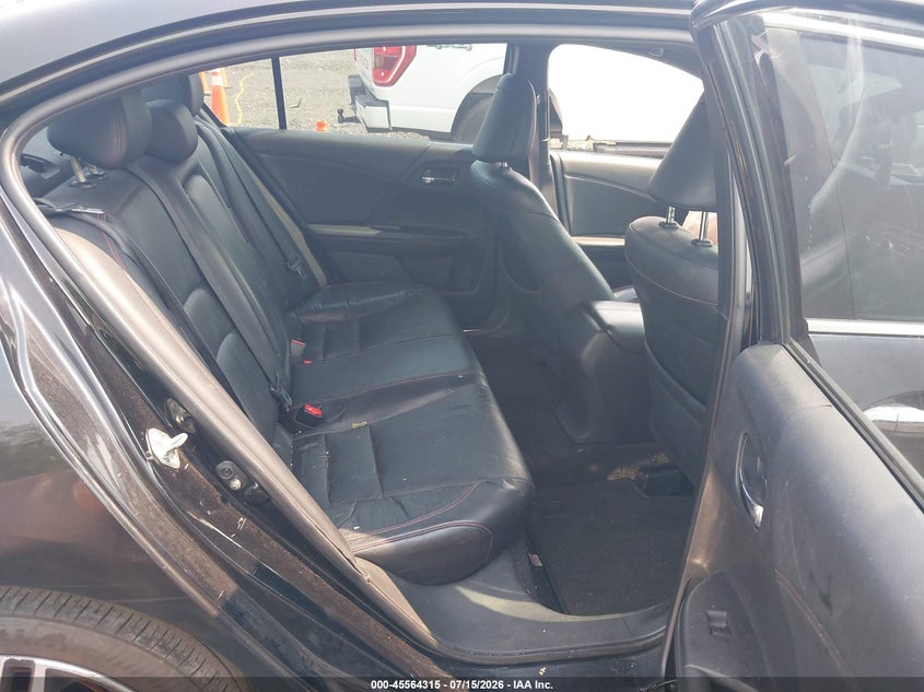 2017 HONDA ACCORD auction photo 8