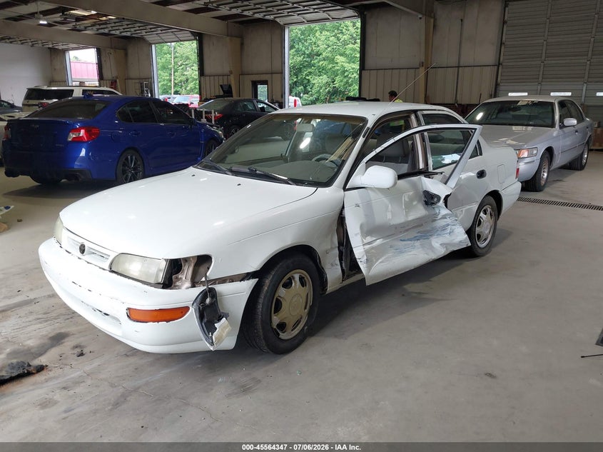 1997 TOYOTA COROLLA auction photo 2