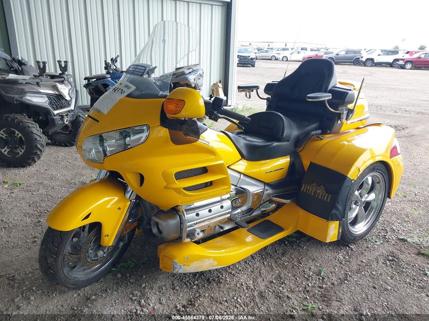 2010 HONDA GL1800 auction photo 2