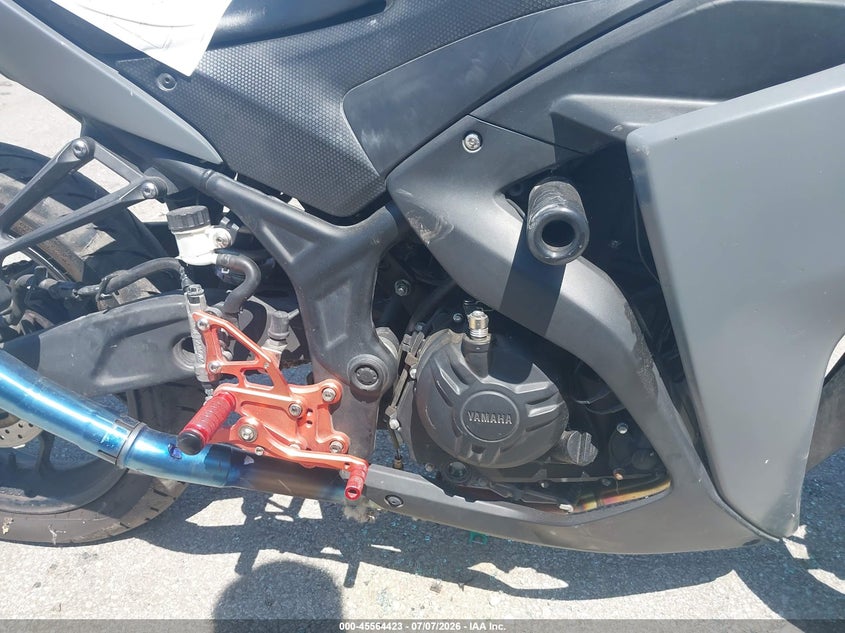 2016 YAMAHA YZFR3 auction photo 8