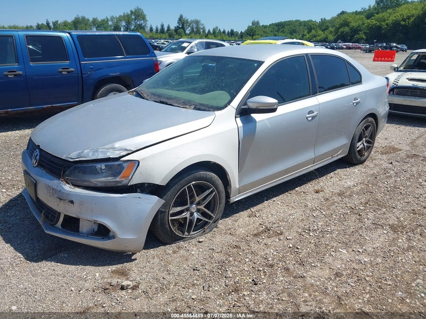 2014 VOLKSWAGEN JETTA auction photo 2
