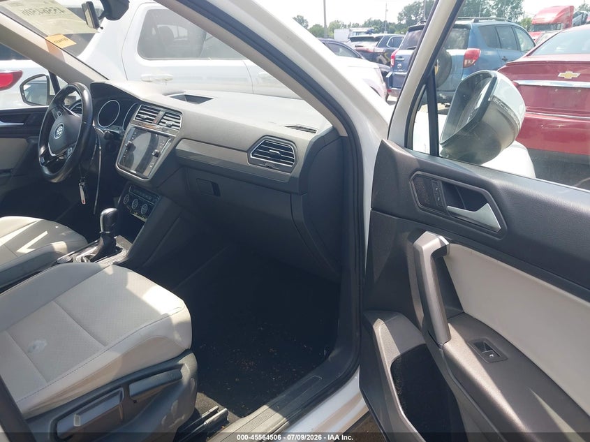 2019 VOLKSWAGEN TIGUAN auction photo 5