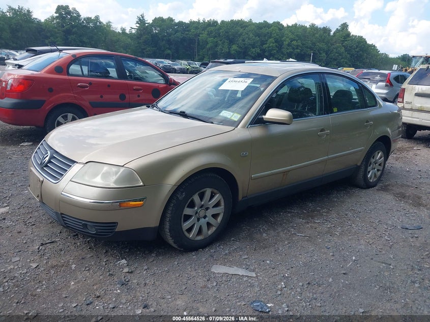 2001 Volkswagen Passat, Normal Wear & Tear, IAAI, VIN WVWPD63BX1P104023 — photo 2