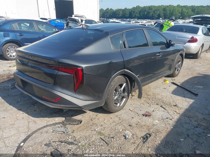 Vin: 3kpft4de1se185183, lot: 46062884, kia k4 lxs 20254