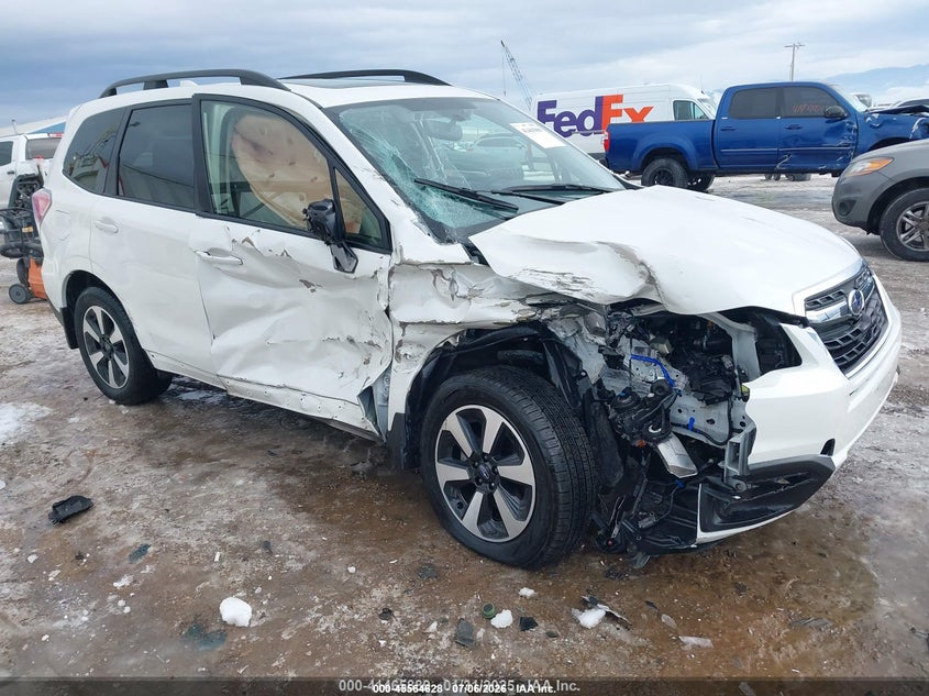 Vin: jf2sjagcxjh506886, lot: 46062957, subaru forester 2.5i premium 2018 img_1