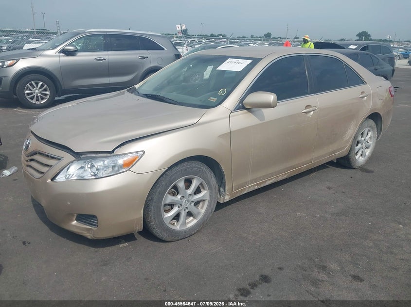 2011 Toyota Camry, Front End, IAAI, VIN 4T1BF3EK7BU762722 — photo 2