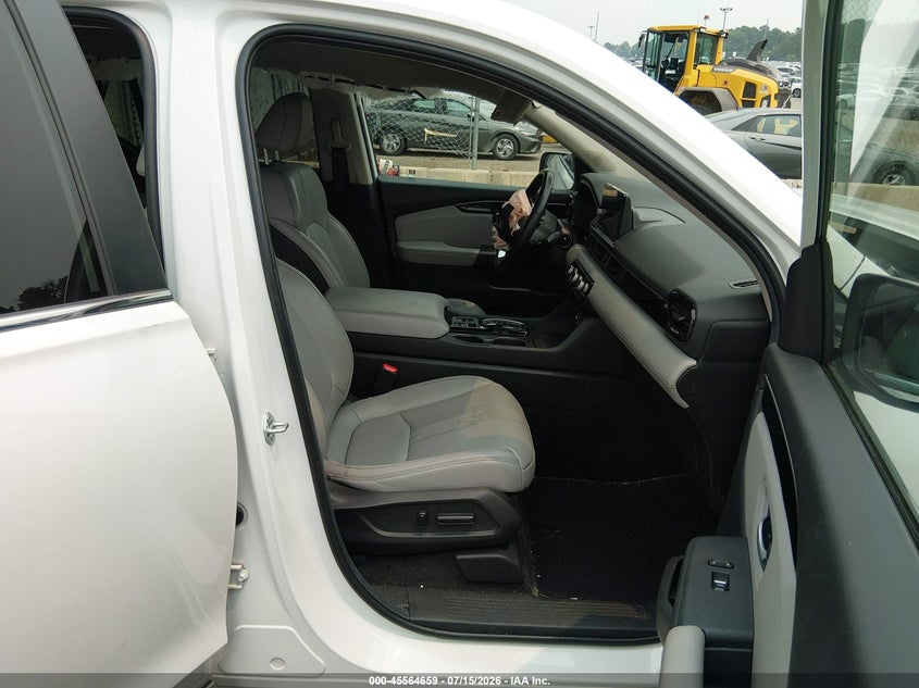 2025 HONDA PILOT auction photo 5