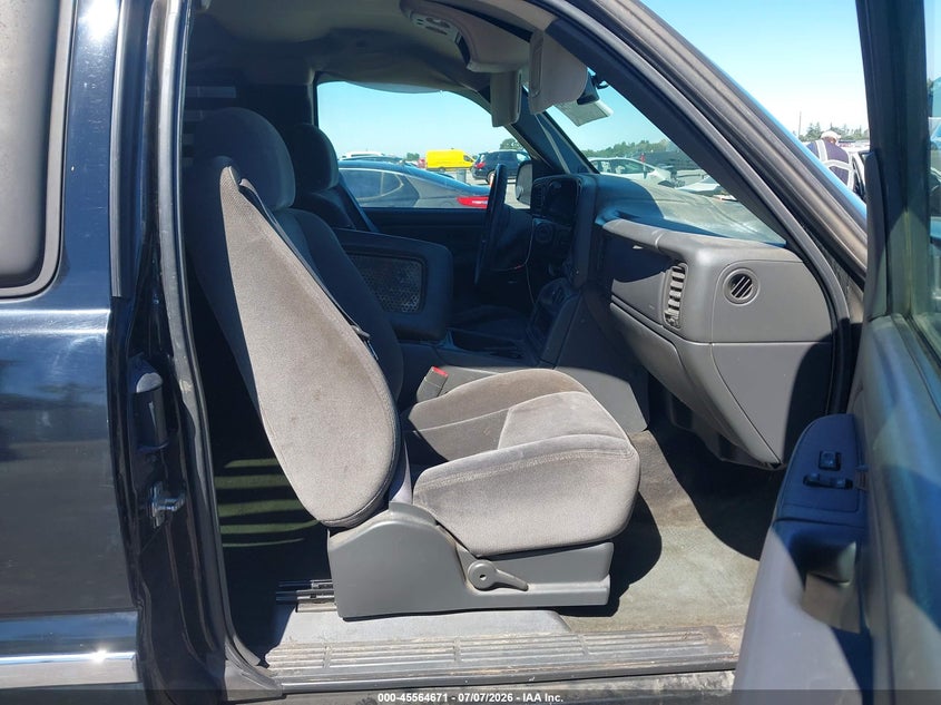 2004 GMC SIERRA TRUCK 5.3L V-8 295HP