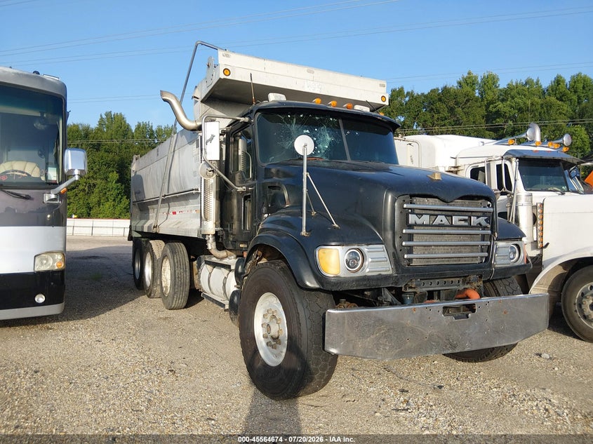 2005 MACK 700 auction photo 2