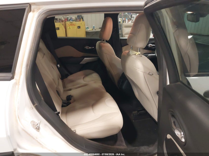 2017 JEEP CHEROKEE auction photo 8