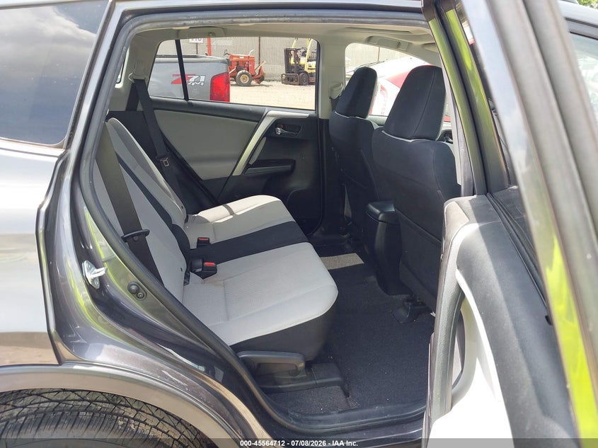 2016 TOYOTA RAV4 auction photo 8