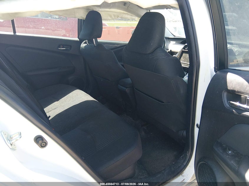 TOYOTA PRIUS - zdjęcie 8