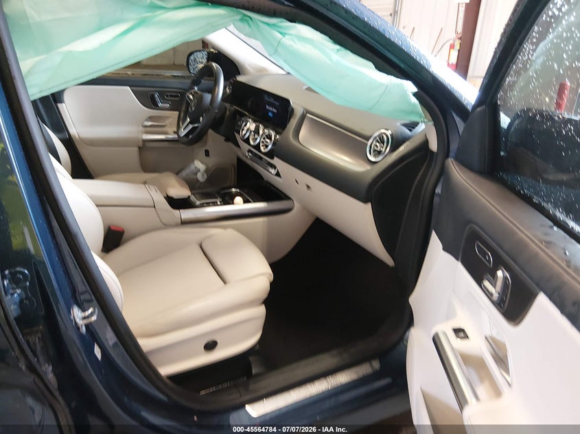 AtlanticExpress - Mercedes-Benz GLA-Class