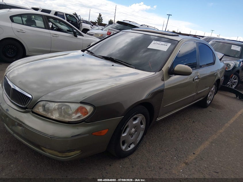 2001 INFINITI I30 auction photo 2