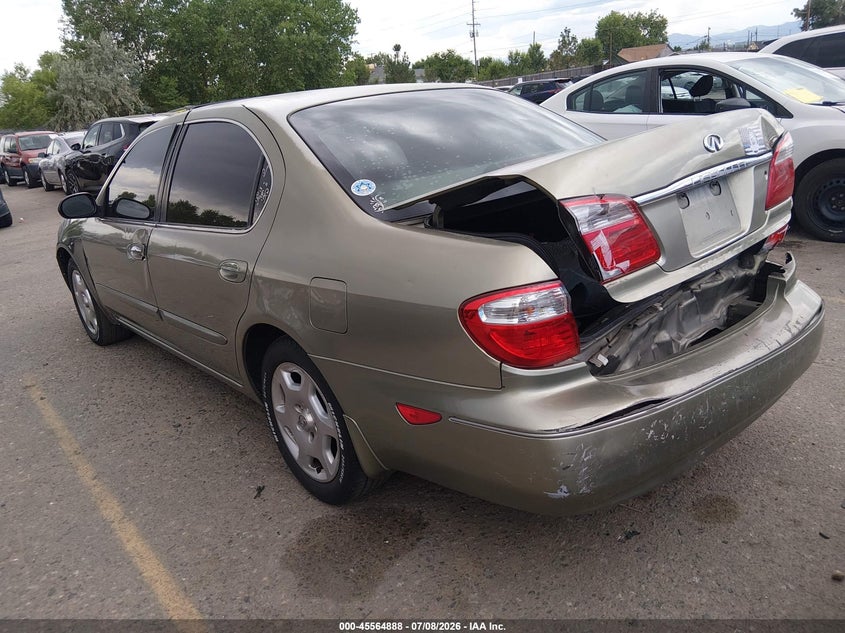 2001 INFINITI I30 auction photo 3