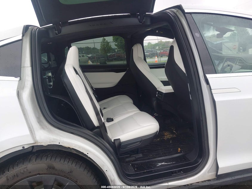 2017 Tesla Model X 100D/75D/90D VIN: 5YJXCDE25HF076494 Lot: 45565020