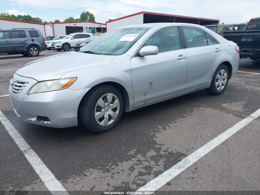 2009 Toyota Camry, Normal Wear & Tear, IAAI, VIN 4T1BE46K39U409363 — photo 2