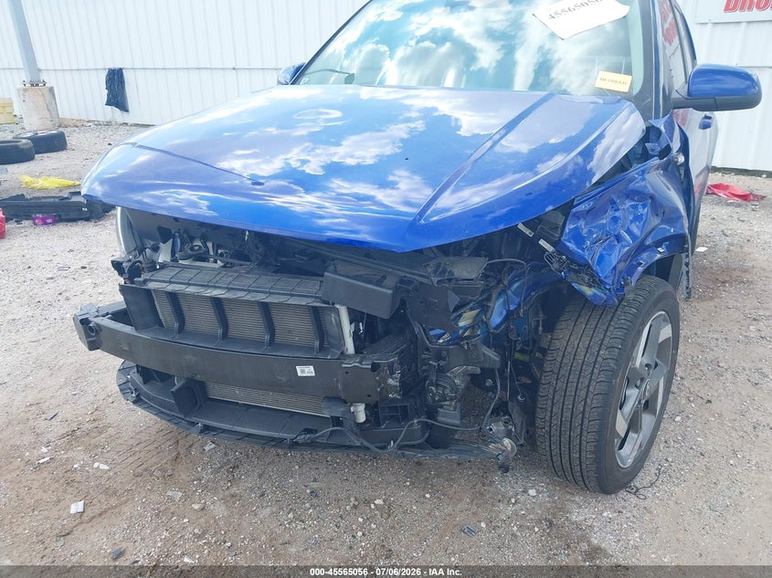 2025 Hyundai Venue Sel VIN: KMHRC8A33SU376558 Lot: 45565056