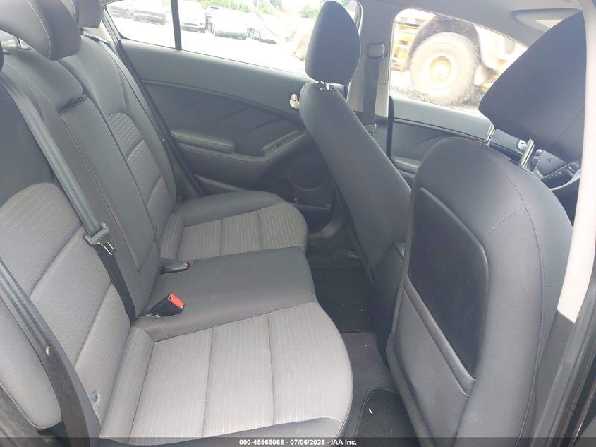 2018 KIA FORTE auction photo 8