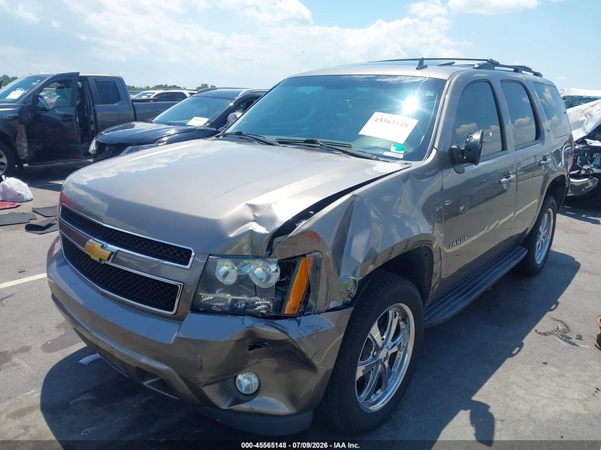 2013 Chevrolet Tahoe, Front End, IAAI, VIN 1GNSKBE03DR133383 — photo 2