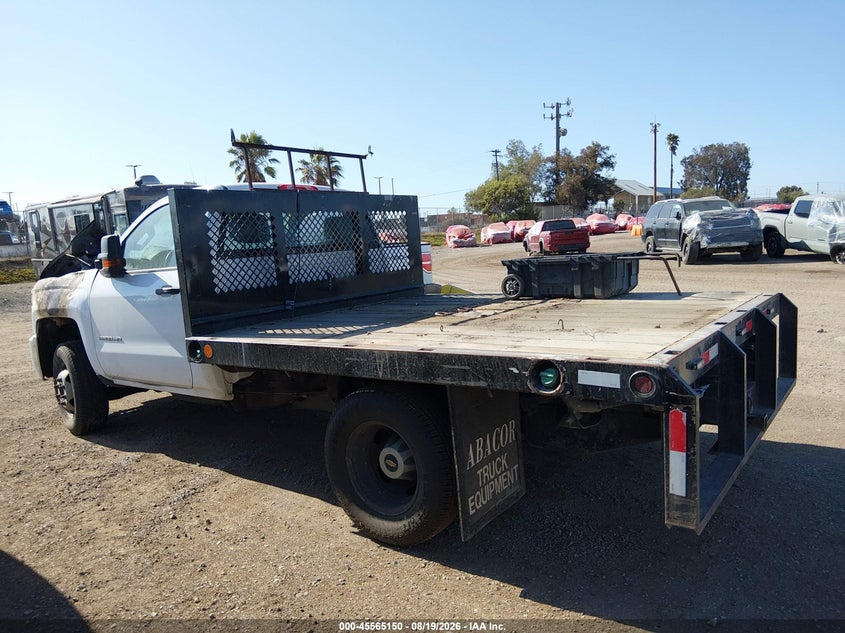 2018 CHEVROLET SILVERADO 3500HD CHASSIS auction photo 3