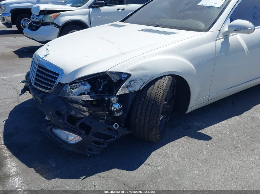 2007 Mercedes-Benz S 550 VIN: WDDNG71X27A067165 Lot: 45565178
